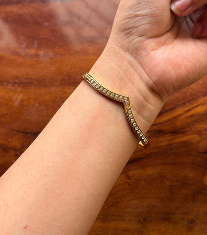 Vogue V Bracelet