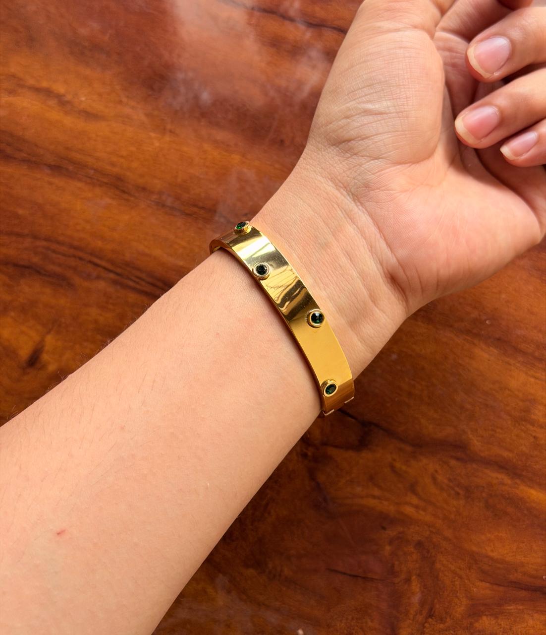 Audrey Green Thin Wrist/ Baby Size bracelet