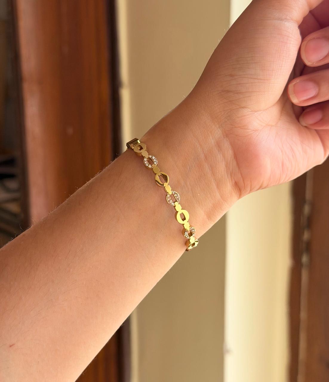 Walter  Thin Wrist/ Baby Size bracelet