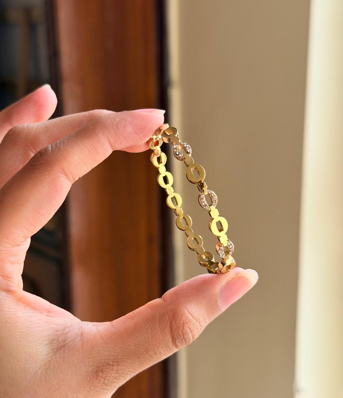 Walter  Thin Wrist/ Baby Size bracelet