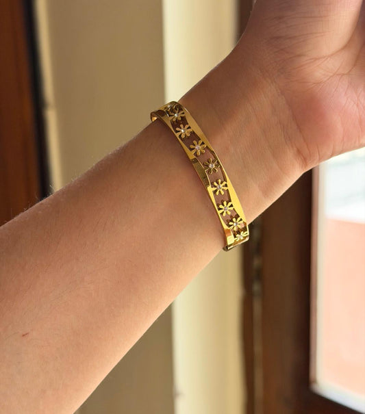 Dorothy Thin Wrist/ Baby Size bracelet
