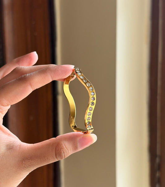 Wavy Thin Wrist/ Baby Size bracelet