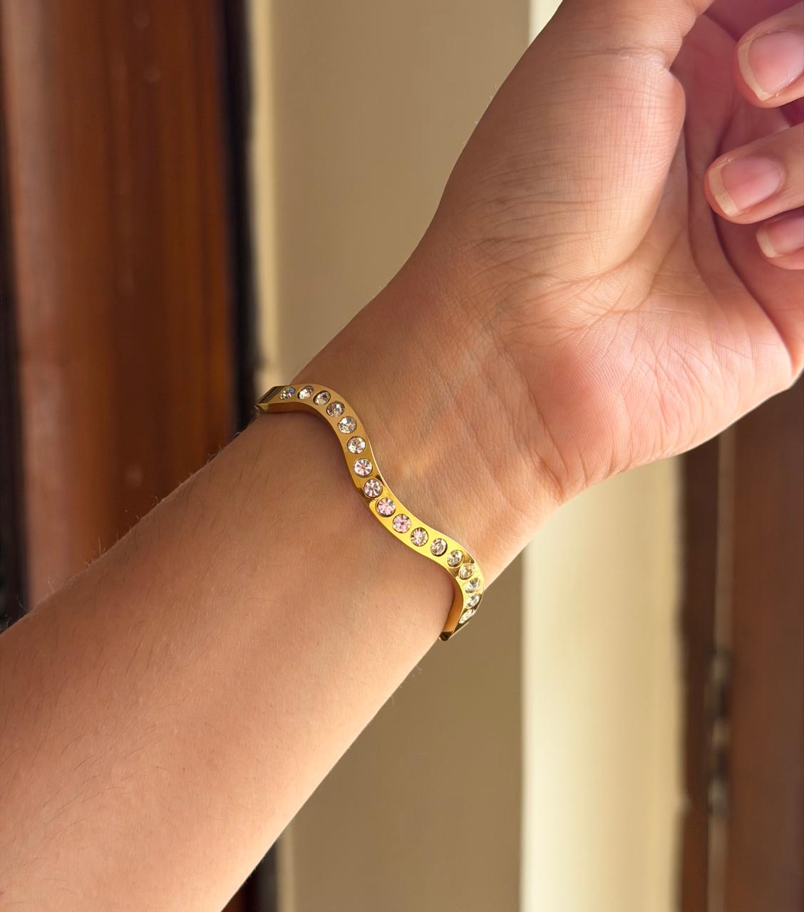 Wavy Thin Wrist/ Baby Size bracelet