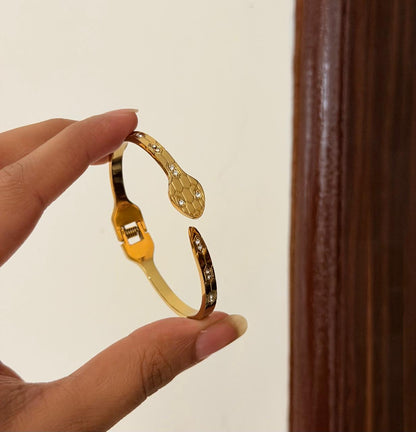 Snape Thin Wrist/ Baby Size bracelet