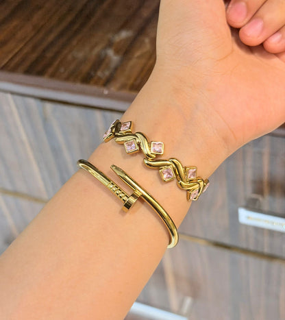 Corner Booth Thin Wrist/ Baby Size bracelet Stack