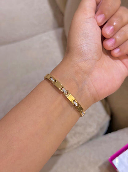 Atami Thin Wrist/ Baby Size bracelet