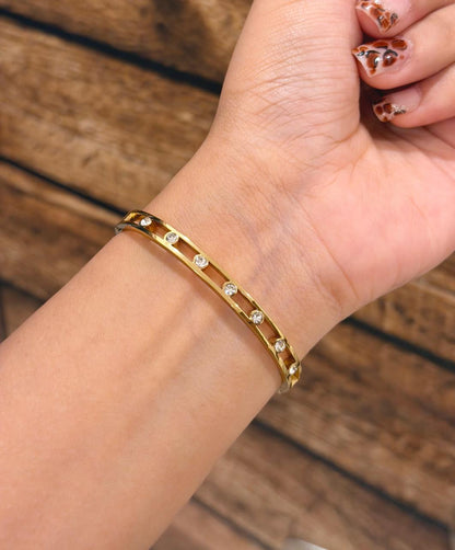 Lyon Thin Wrist/ Baby Size bracelet
