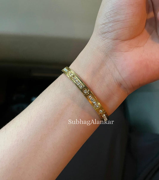 Essentia Thin Wrist/ Baby Size bracelet