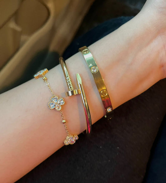 Dawn Kiss Bracelet Stack