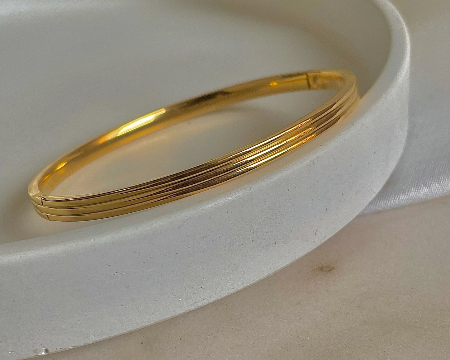 Chic Sleek Gold Finish Bangle Bracelet