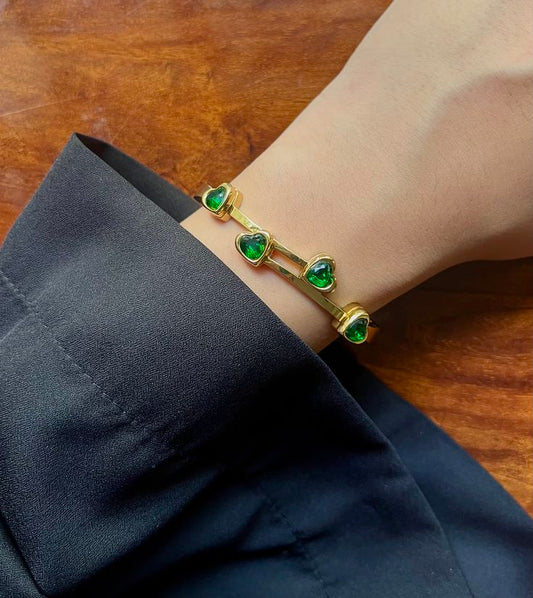 Green Heart Stone Thin Wrist/ Baby Size Bracelet