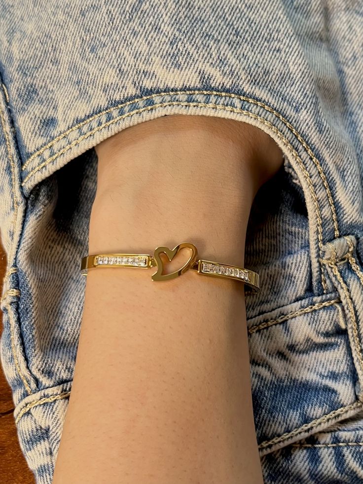 Gold Heart Thin Wrist/Baby Size  Bracelet