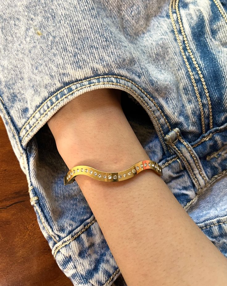 Wavy Stone Bracelet