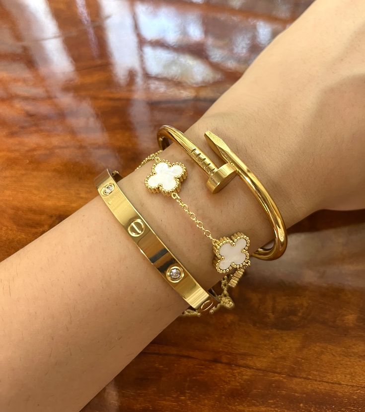 Stella Stack- White For Thin Wrist / Baby Size