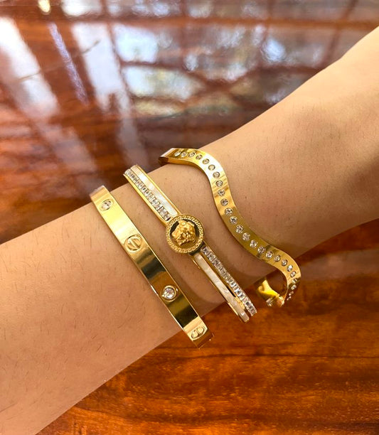 24/7 Layers Bracelet Stack