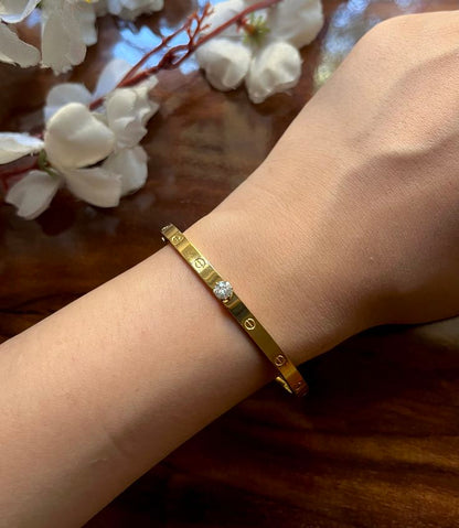 Stone Iris Thin Wrist/ Baby Size bracelet