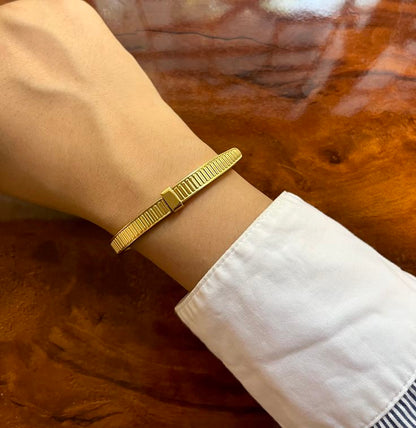 Belt Buckle Thin Wrist/ Baby Size bracelet