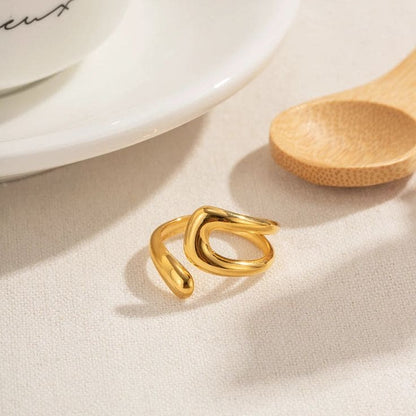 18k Golden Open Curve Ring