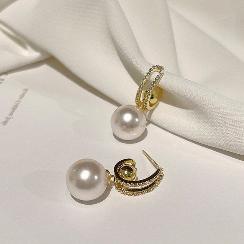 Versatile 5-in-1 Pearl Stud Earring Set