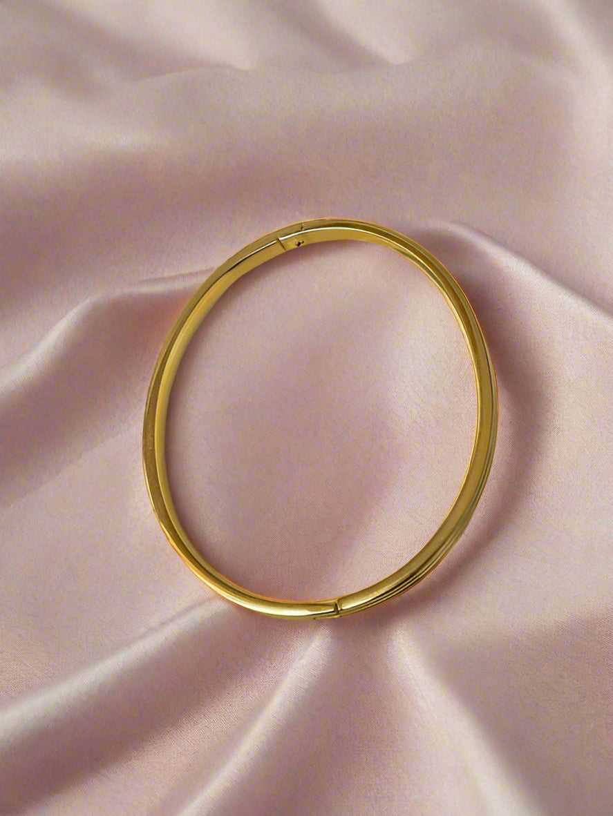 Chic Sleek Gold Finish Bangle Bracelet