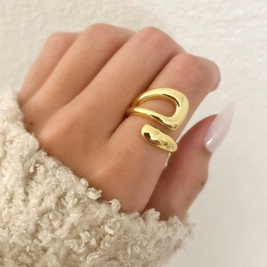 18k Golden Open Curve Ring